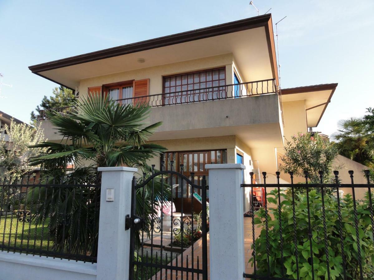 Villa Paola Bibione Exterior foto