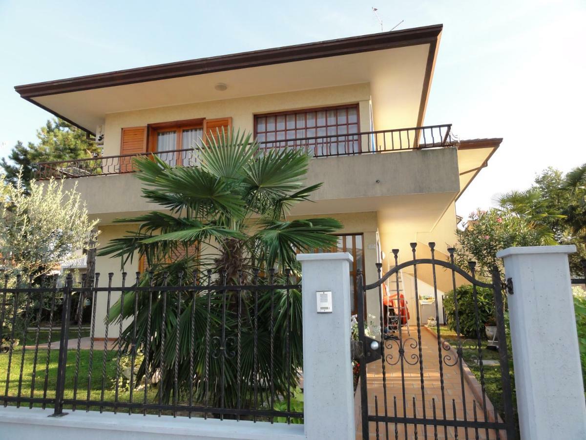 Villa Paola Bibione Exterior foto