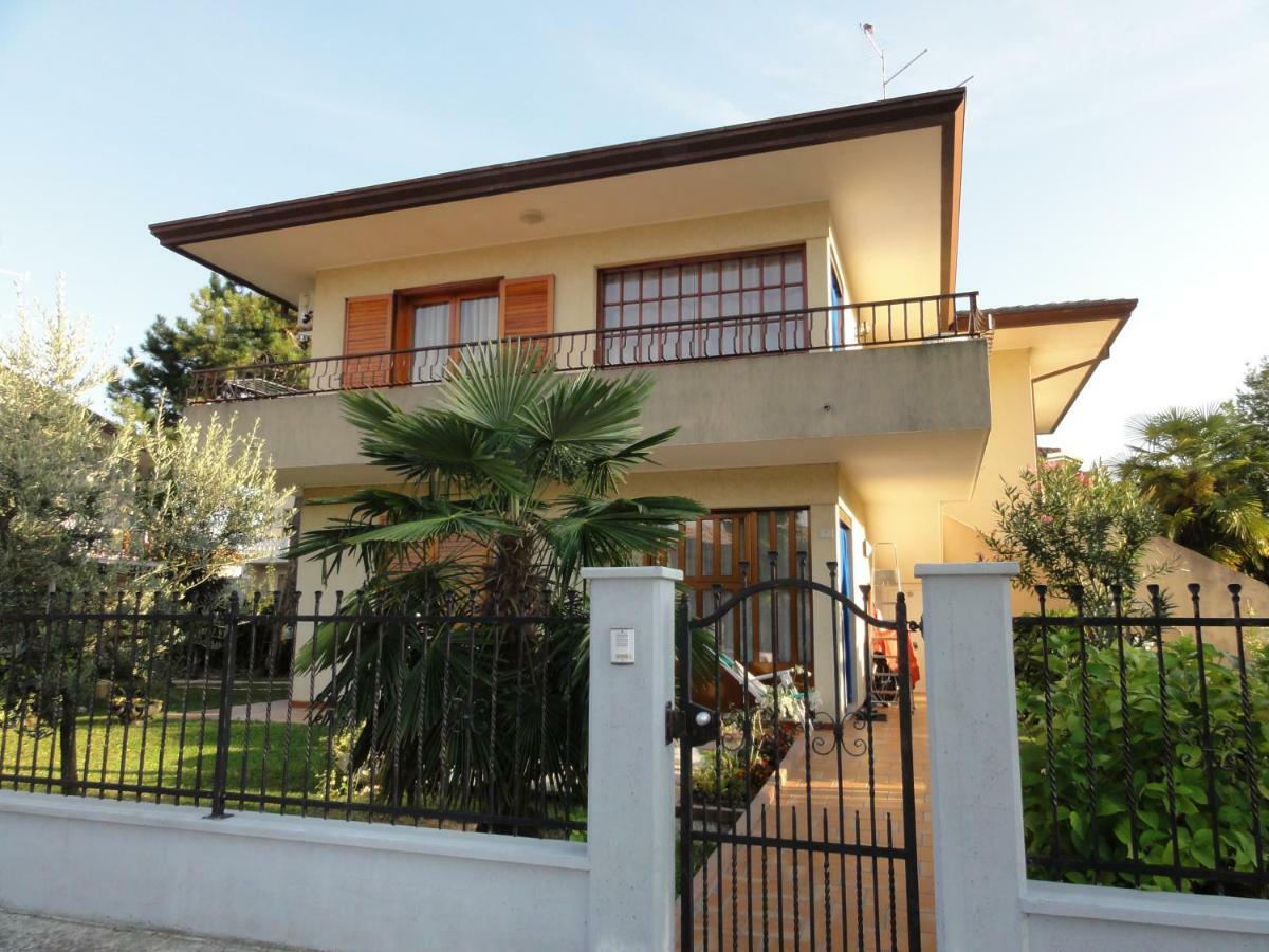 Villa Paola Bibione Exterior foto